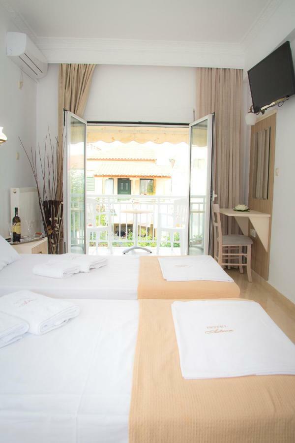 Hotel Astron Myrina Luaran gambar
